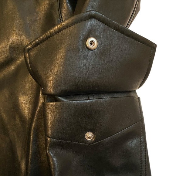 Wilfred Free Aritzia vegan leather cargo pants - Picture 5 of 13